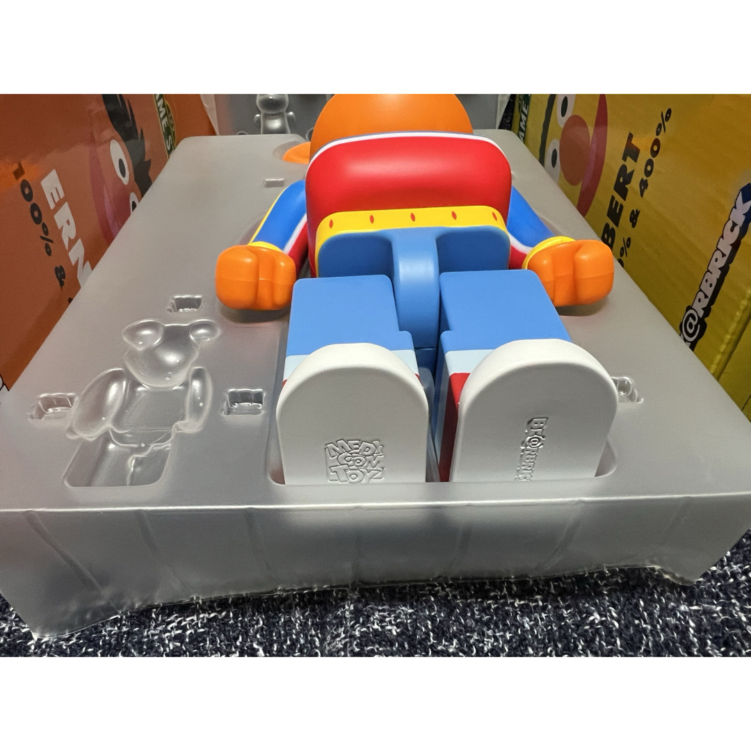 BE@RBRICK - ベアブリック バート アーニー 400% フィギュア BE@RBRICK - ベアブリック バート アーニー 400% フィギュア