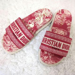 Christian Dior(サンダル ・ ピンク/桃色系)のフリマアイテム一覧 Christian Dior(サンダル ・ ピンク/桃色系)のフリマアイテム一覧