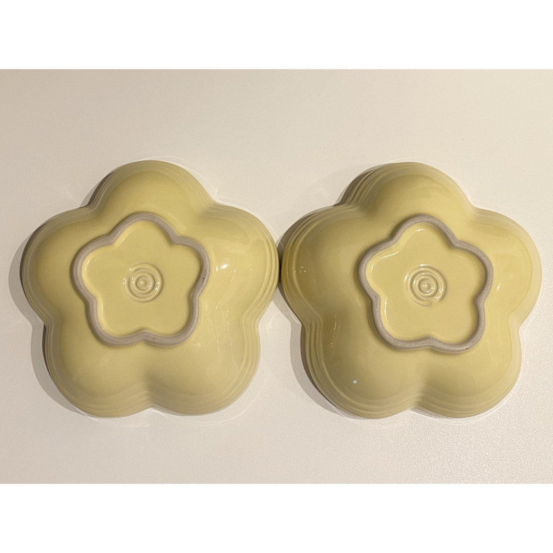 LE CREUSET - ル・クルーゼ フラワーディッシュ 2つセット 未 LE CREUSET - ル・クルーゼ フラワーディッシュ 2つセット 未