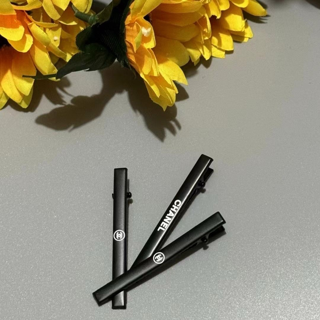 CHANEL - CHANEL シャネルヘアピンノベルティ 3本セットの通販 CHANEL - CHANEL シャネルヘアピンノベルティ 3本セットの通販