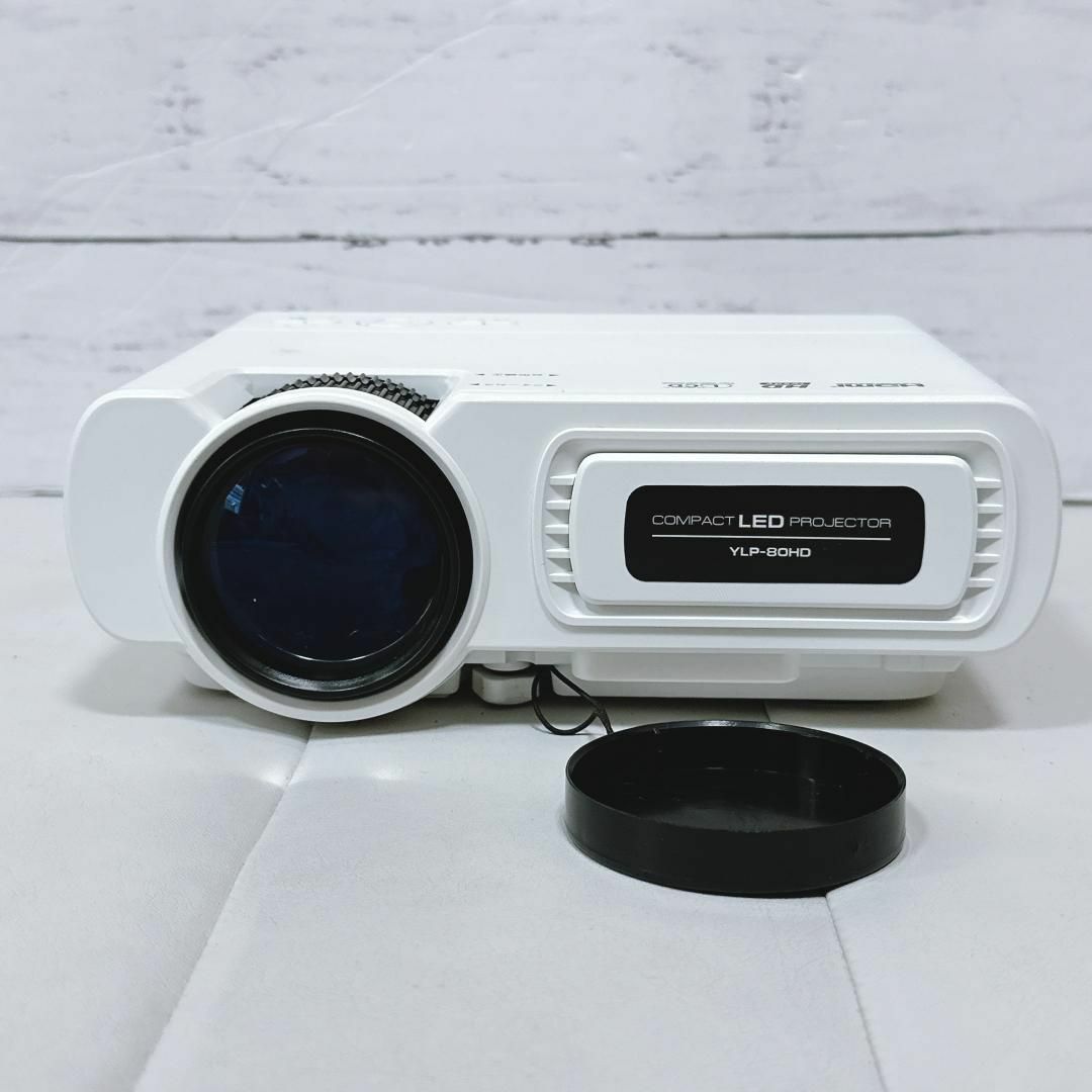 美品】山善 コンパクトLEDプロジェクター YLP-80HD(W)の通販 by 美品】山善 コンパクトLEDプロジェクター YLP-80HD(W)の通販 by