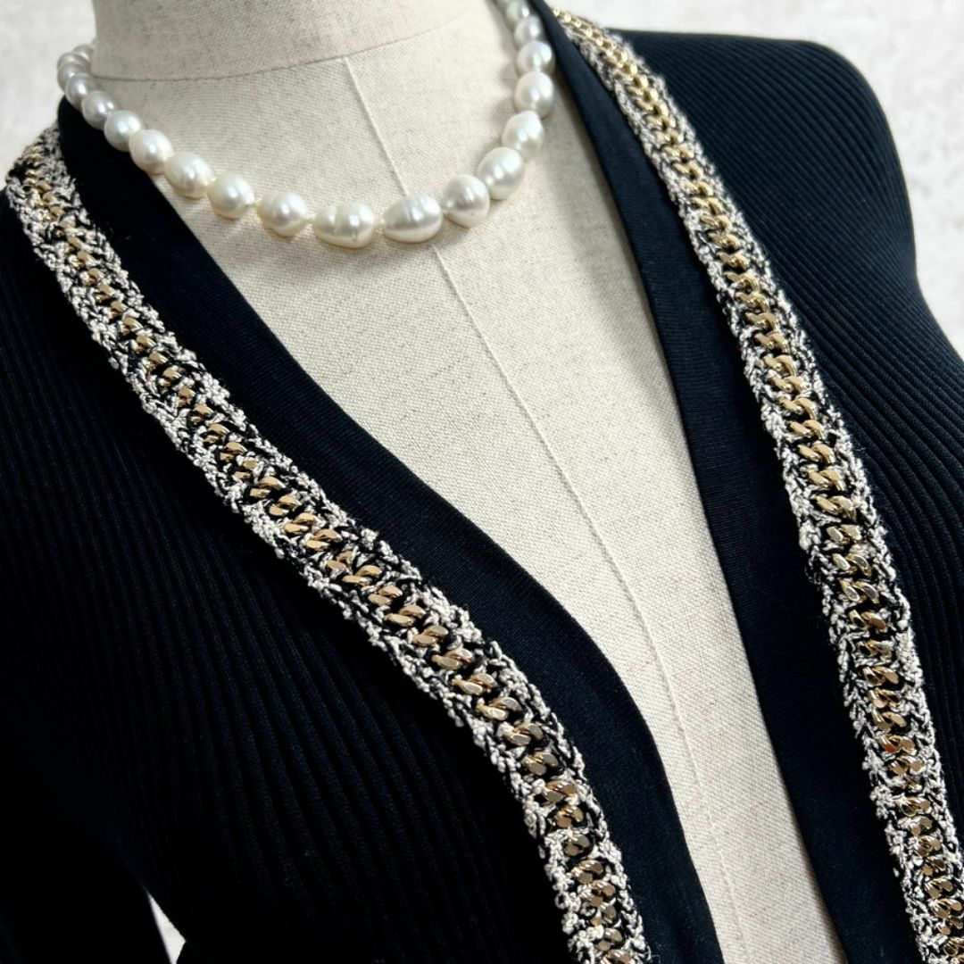 2024人気特価 CHANEL - 極美品☆CHANEL☆チェーン装飾☆ツイードトリム ジャケット・アウター