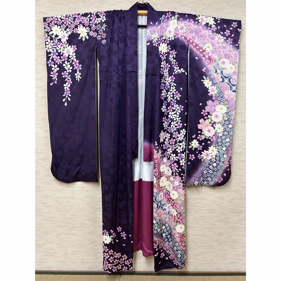 振袖 正絹 成人式 結婚式 紫 菊 桜 藤の通販 by MJ ◇プロフ必読 振袖 正絹 成人式 結婚式 紫 菊 桜 藤の通販 by MJ ◇プロフ必読