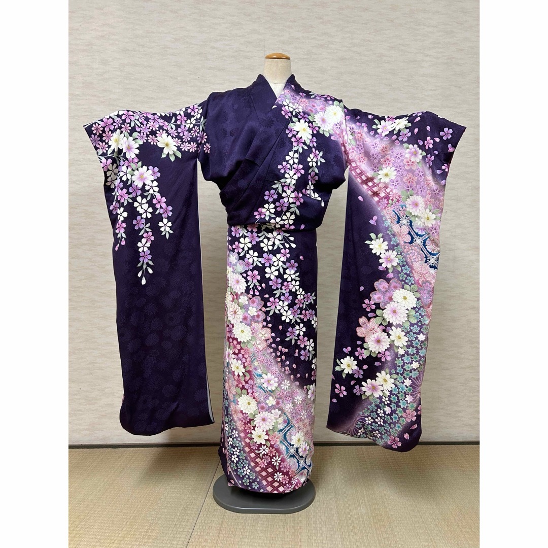 振袖 正絹 成人式 結婚式 紫 菊 桜 藤の通販 by MJ ◇プロフ必読 振袖 正絹 成人式 結婚式 紫 菊 桜 藤の通販 by MJ ◇プロフ必読