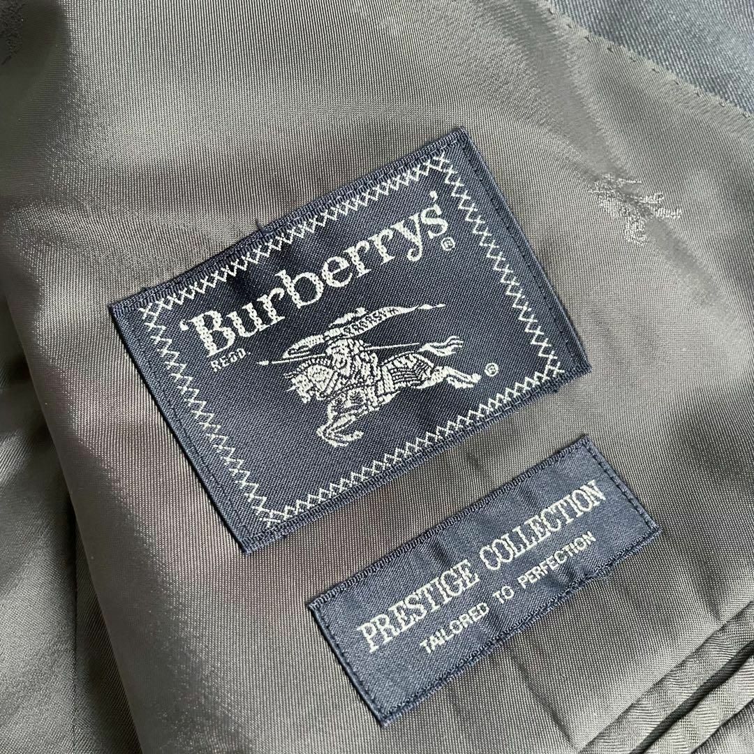 BURBERRY - 【Burberry】ビンテージ ダブル ブレステッド BURBERRY - 【Burberry】ビンテージ ダブル ブレステッド