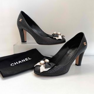 CHANEL - 良品 CHANEL シャネル スエードパンプス ブラック CHANEL - 良品 CHANEL シャネル スエードパンプス ブラック