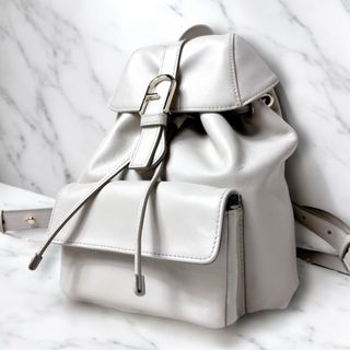 FURLA - 新品 未使用 希少 フルラ エマ M 2way ショルダーバッグ FURLA - 新品 未使用 希少 フルラ エマ M 2way ショルダーバッグ
