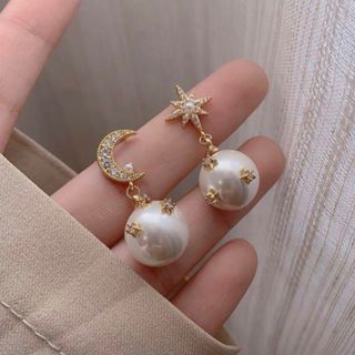 SALE♪スタームーンパールピアス ゴールド　月星 韓国 ピアス(ピアス)