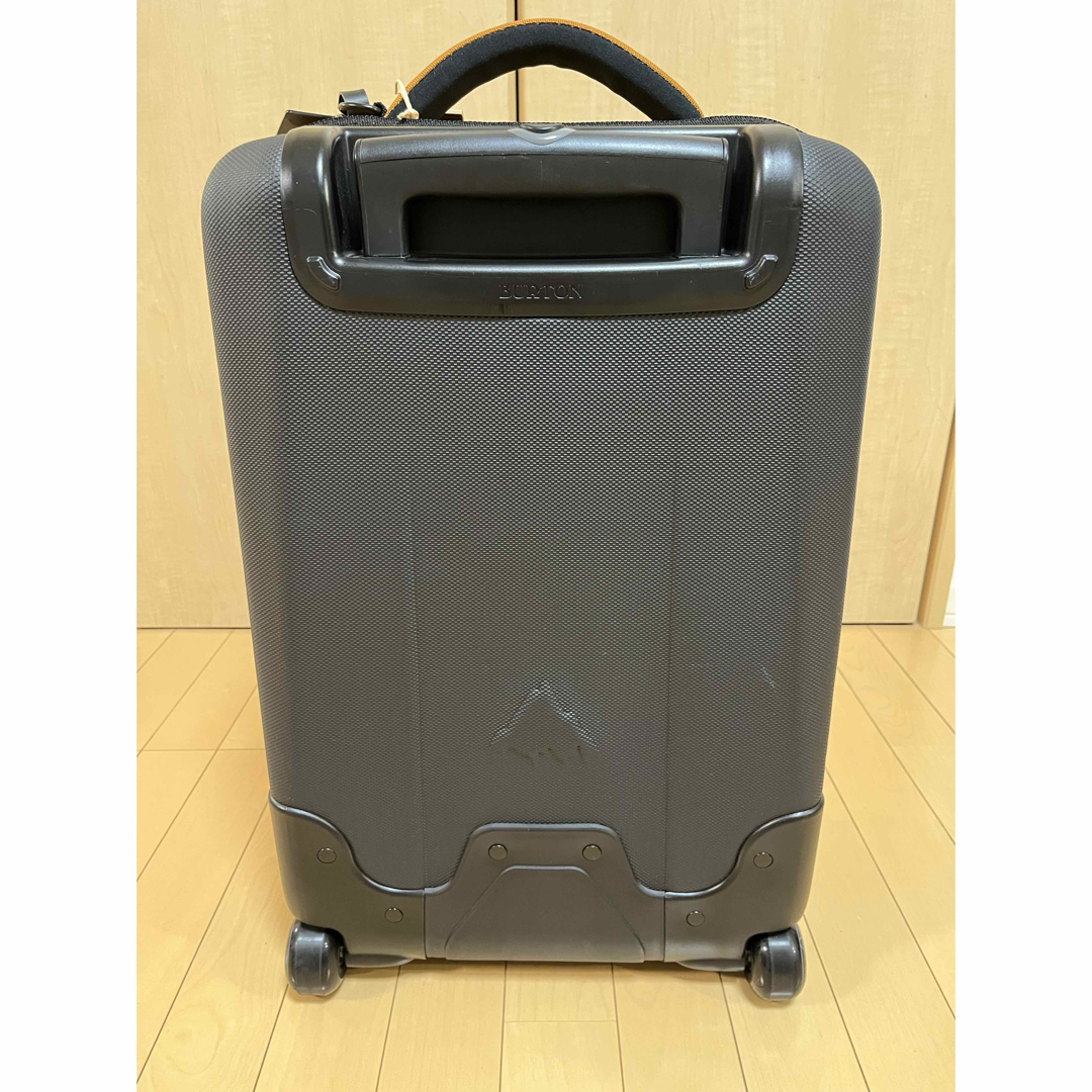 BURTON - 【希少品】新品未使用 Burton キャリーバック 38L BURTON - 【希少品】新品未使用 Burton キャリーバック 38L