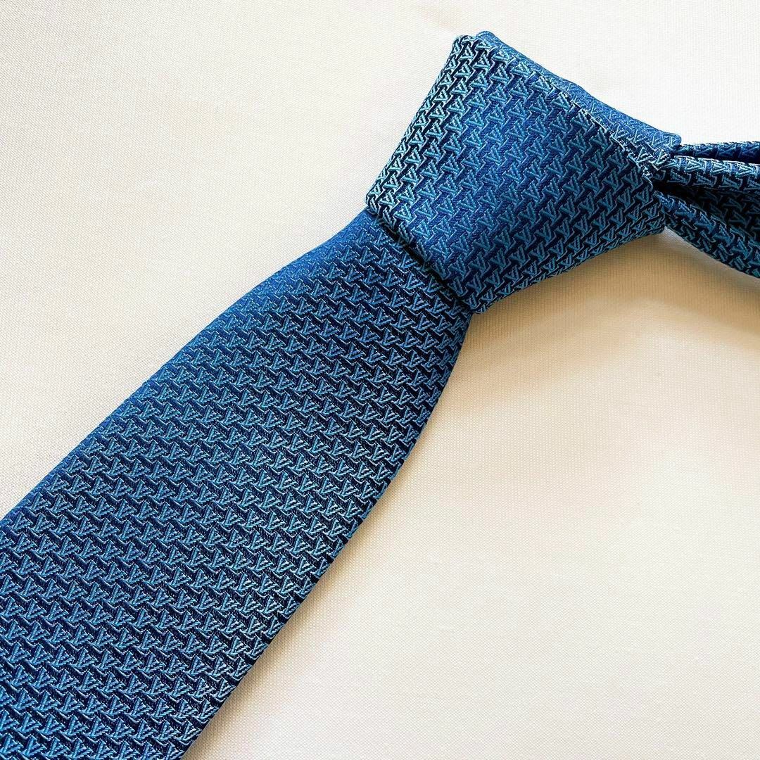 LOUIS VUITTON - 【極美品】ルイヴィトン LV総柄 ネクタイ LOUIS VUITTON - 【極美品】ルイヴィトン LV総柄 ネクタイ