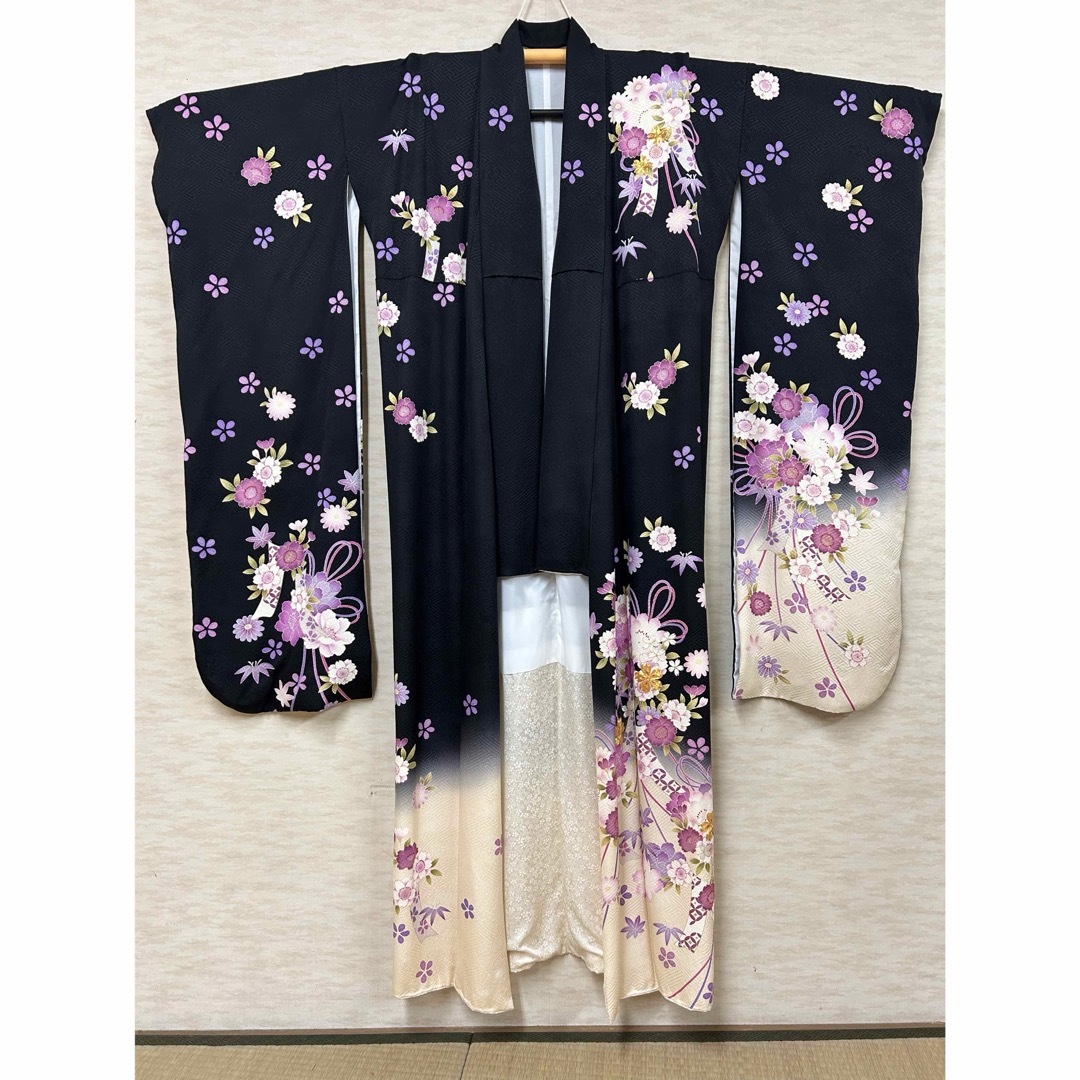振袖 正絹 成人式 結婚式 黒 藤 桜 金刺繍 金 刺繍の通販 by MJ 振袖 正絹 成人式 結婚式 黒 藤 桜 金刺繍 金 刺繍の通販 by MJ