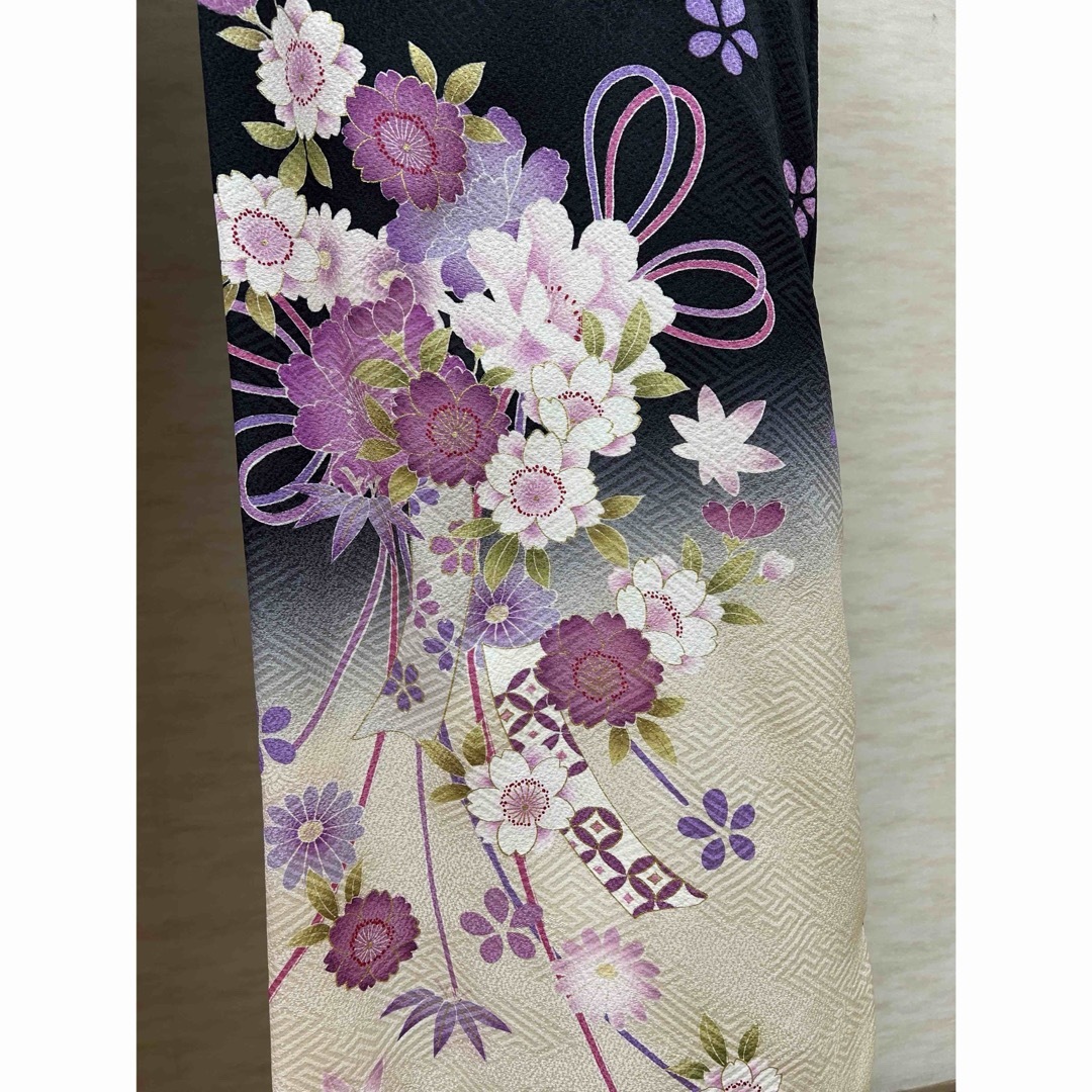 振袖 正絹 成人式 結婚式 黒 藤 桜 金刺繍 金 刺繍の通販 by MJ 振袖 正絹 成人式 結婚式 黒 藤 桜 金刺繍 金 刺繍の通販 by MJ