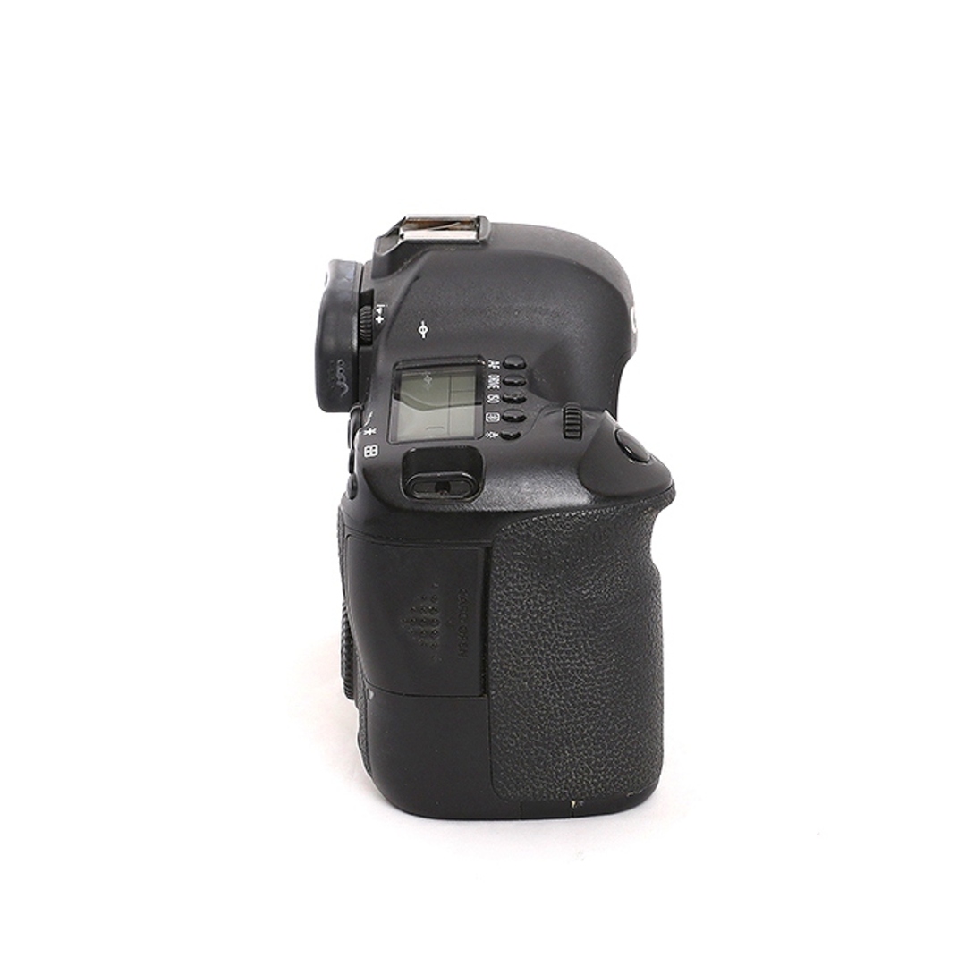 Canon - 【中古】(キヤノン) Canon EOS 6D ボディの通販 by Canon - 【中古】(キヤノン) Canon EOS 6D ボディの通販 by