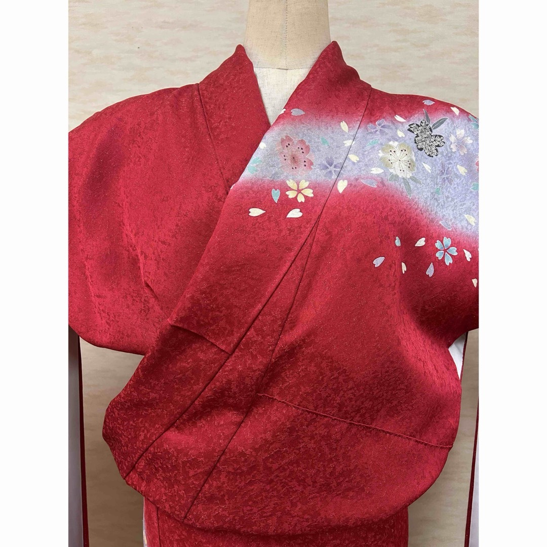 振袖 正絹 成人式 結婚式 赤 紅 八重桜 小さな八重桜の通販 by 振袖 正絹 成人式 結婚式 赤 紅 八重桜 小さな八重桜の通販 by