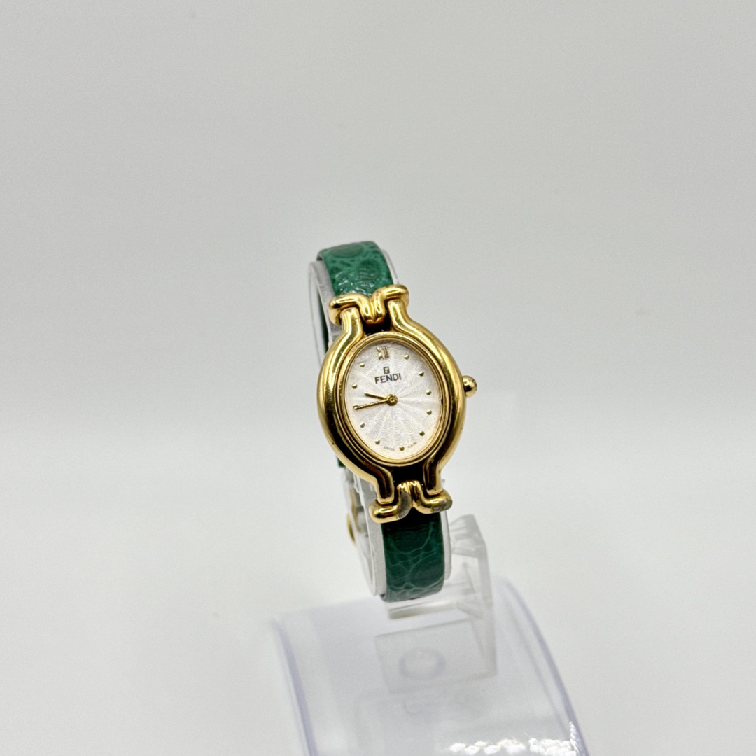 FENDI - FENDI フェンディ カメレオン 640L シルバー文字盤QZ FENDI - FENDI フェンディ カメレオン 640L シルバー文字盤QZ