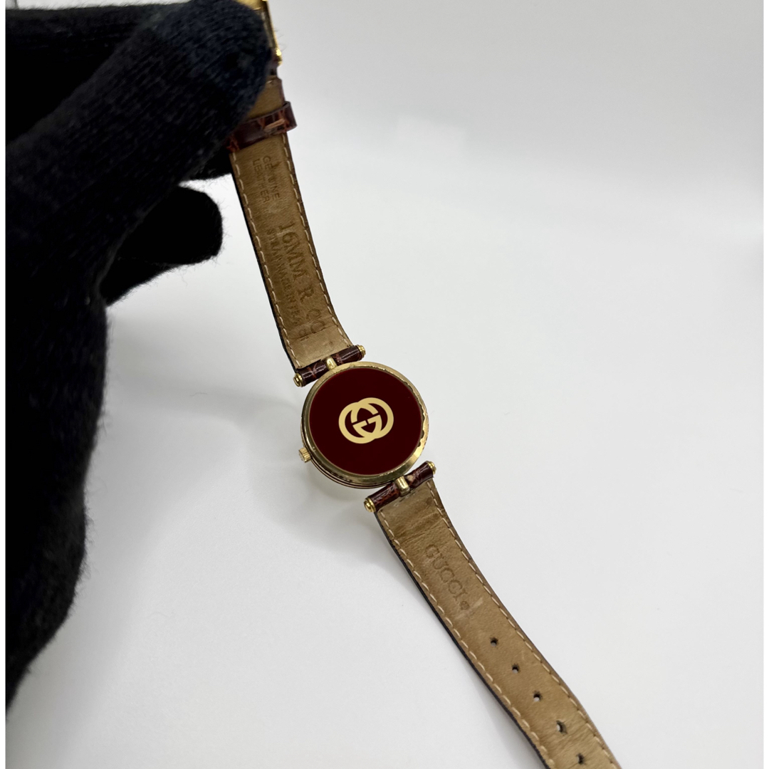 GUCCI - GUCCI グッチ 2000M シェリーライン QZアイボリー文字盤 GUCCI - GUCCI グッチ 2000M シェリーライン QZアイボリー文字盤