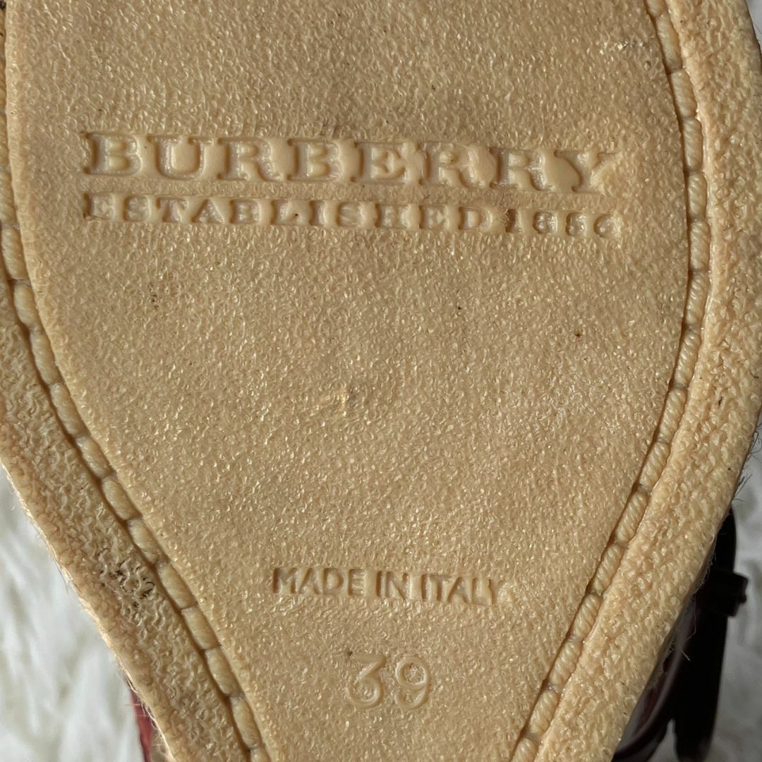 BURBERRY - 極美品 イタリア製 バーバリー ノバチェック BURBERRY - 極美品 イタリア製 バーバリー ノバチェック