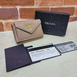 プラダ財布 未使用のフリマアイテム一覧 プラダ財布 未使用のフリマアイテム一覧