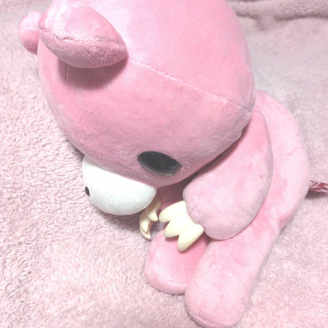 いたずらくまのグルーミーぬいぐるみ エンタメ/ホビーのおもちゃ/ぬいぐるみ(ぬいぐるみ)の商品写真