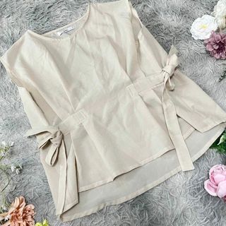 グレイル(GRL)の【GRL】グレイル　サイドリボンタックノースリーブブラウス　(M)(シャツ/ブラウス(半袖/袖なし))