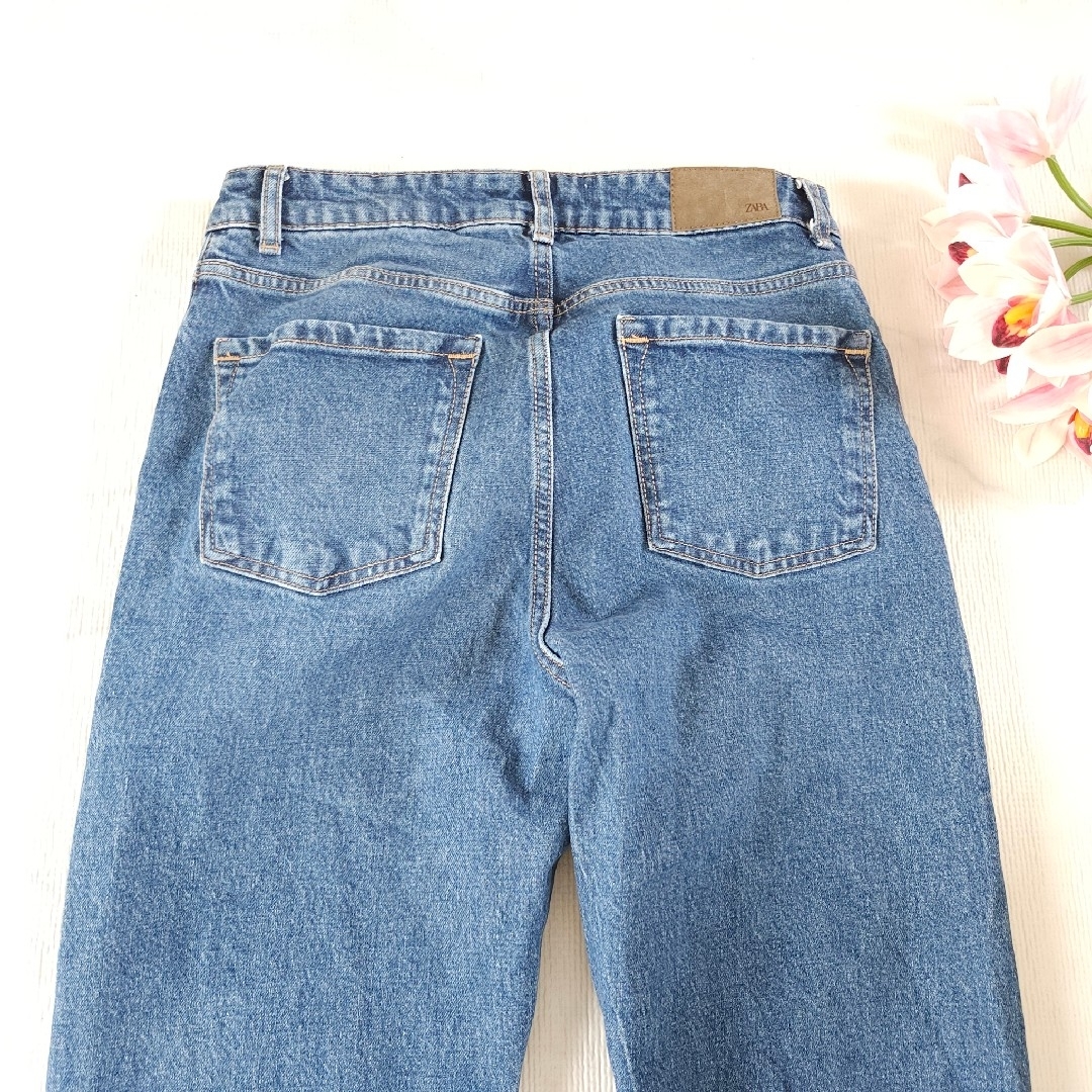 ZARA - ZARAストレートデニム 38サイズの通販 by 【即日購入歓迎 ZARA - ZARAストレートデニム 38サイズの通販 by 【即日購入歓迎