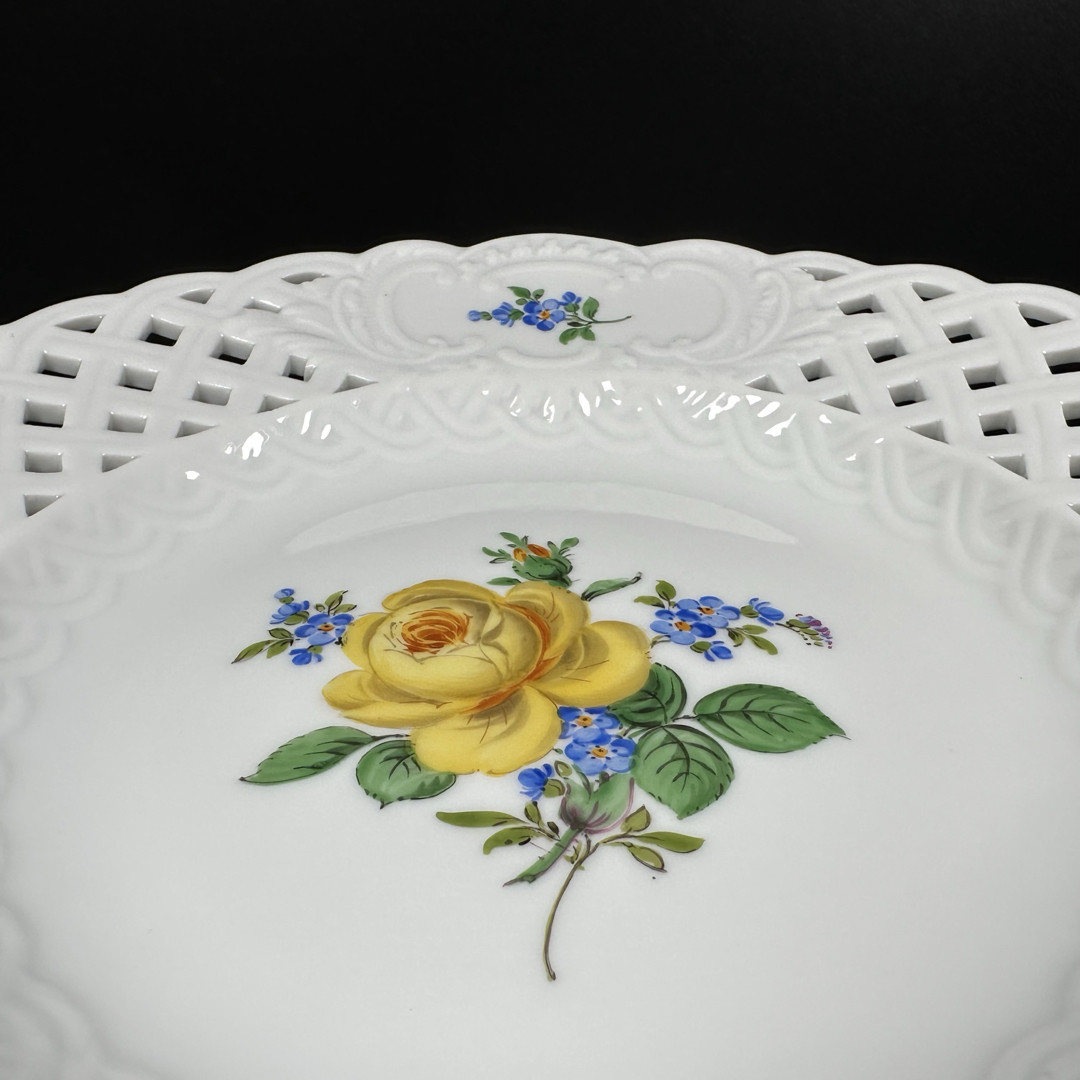 MEISSEN - 新品 マイセン 金彩 イエローローズ勿忘草レース MEISSEN - 新品 マイセン 金彩 イエローローズ勿忘草レース