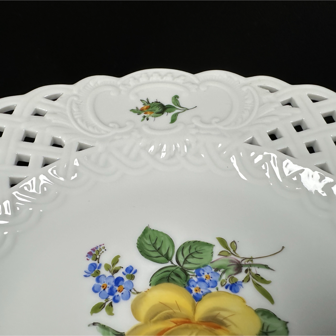 MEISSEN - 新品 マイセン 金彩 イエローローズ勿忘草レース MEISSEN - 新品 マイセン 金彩 イエローローズ勿忘草レース
