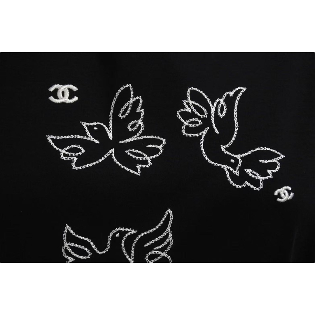 CHANEL - 極美品 CHANEL シャネル 半袖Tシャツ カットソー 刺繍 CHANEL - 極美品 CHANEL シャネル 半袖Tシャツ カットソー 刺繍