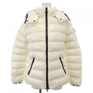 MONCLER(ジャケット/アウター ・ ホワイト/白色系)のフリマ MONCLER(ジャケット/アウター ・ ホワイト/白色系)のフリマ