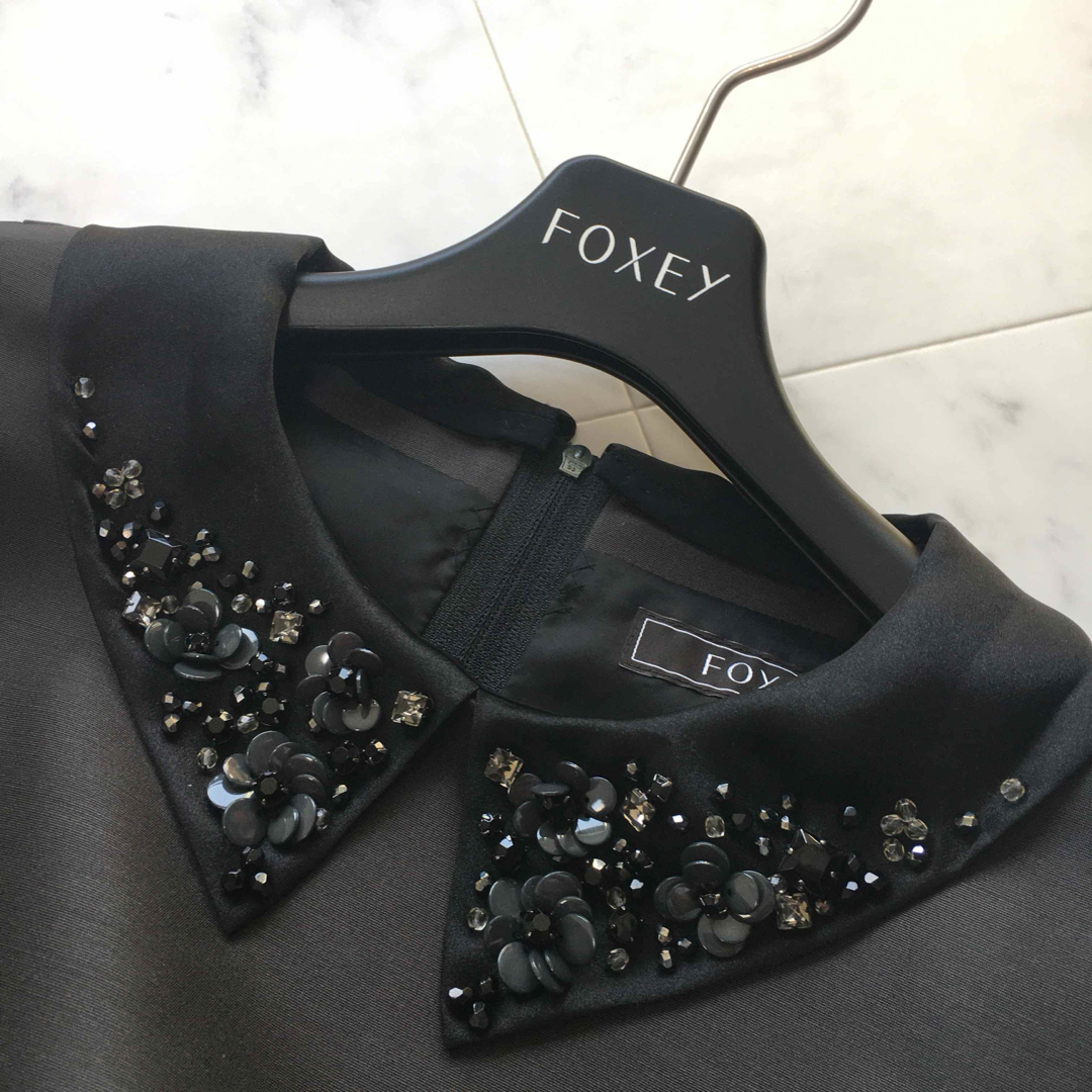FOXEY - 新品未使用 定価18万円 FOXEY フォクシー 襟付き FOXEY - 新品未使用 定価18万円 FOXEY フォクシー 襟付き