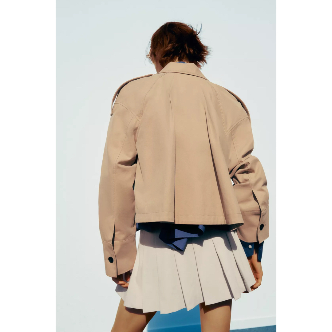 ZARA - 【完売品】ZARA ショートケープトレンチコート ケープ ZARA - 【完売品】ZARA ショートケープトレンチコート ケープ