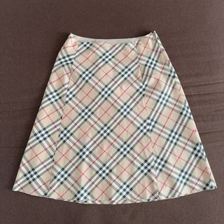 BURBERRY BLUE LABEL(ひざ丈スカート)のフリマアイテム一覧 BURBERRY BLUE LABEL(ひざ丈スカート)のフリマアイテム一覧