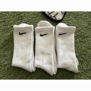 NIKE - 【NIKE】エアフォース1 96スネーク 靴下の通販 by ぷぅ's NIKE - 【NIKE】エアフォース1 96スネーク 靴下の通販 by ぷぅ's
