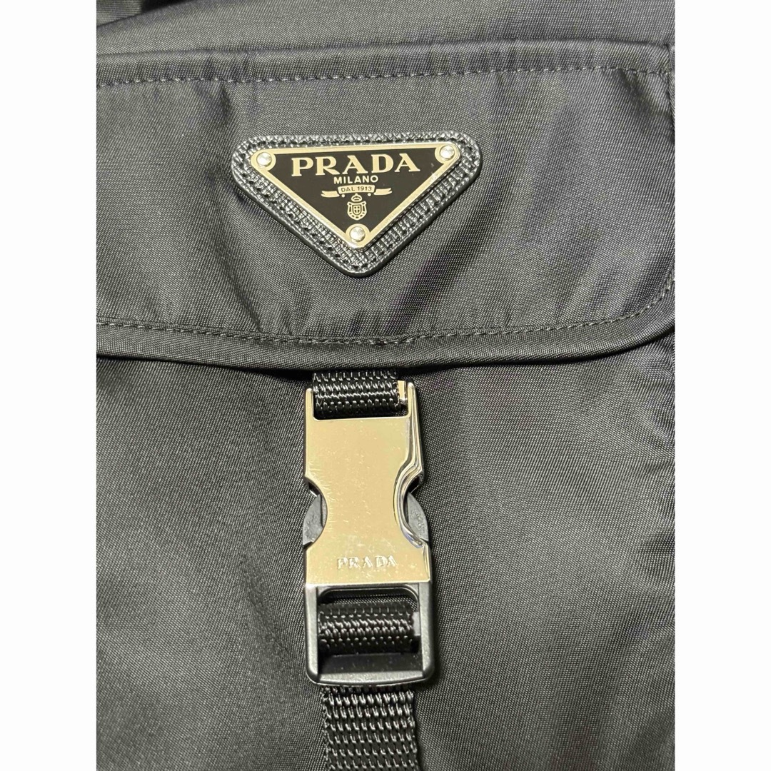 PRADA - PRADA Re Nylonトライアングルロゴシャツジャケットの PRADA - PRADA Re Nylonトライアングルロゴシャツジャケットの