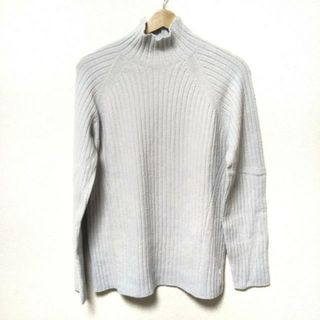EMPORIO ARMANI(ニット/セーター)のフリマアイテム一覧 EMPORIO ARMANI(ニット/セーター)のフリマアイテム一覧