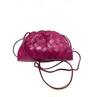 BOTTEGA VENETA(ショルダーバッグ ・ レッド/赤色系)のフリマ BOTTEGA VENETA(ショルダーバッグ ・ レッド/赤色系)のフリマ