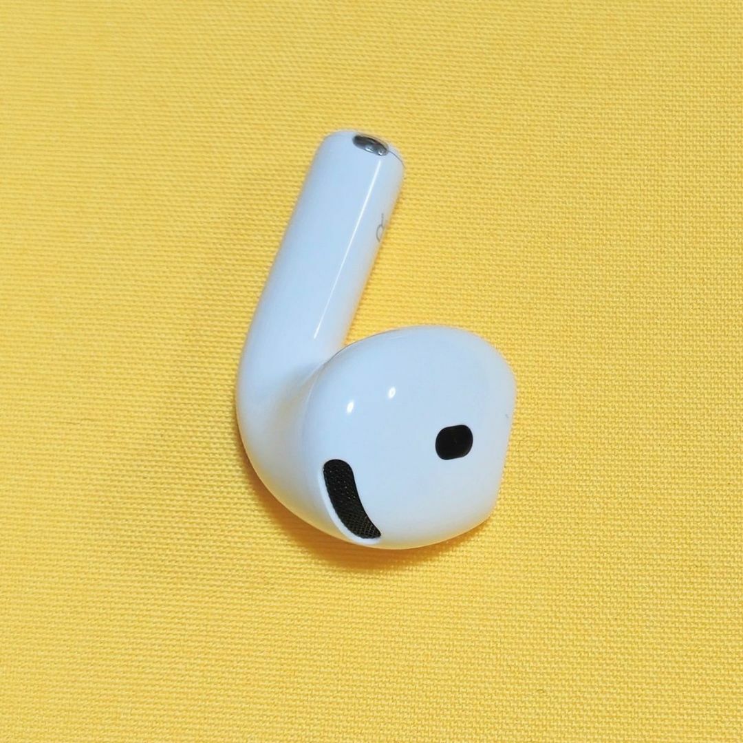 Apple - AirPods4 第四世代 右耳 ノイズキャンセリングなしの Apple - AirPods4 第四世代 右耳 ノイズキャンセリングなしの