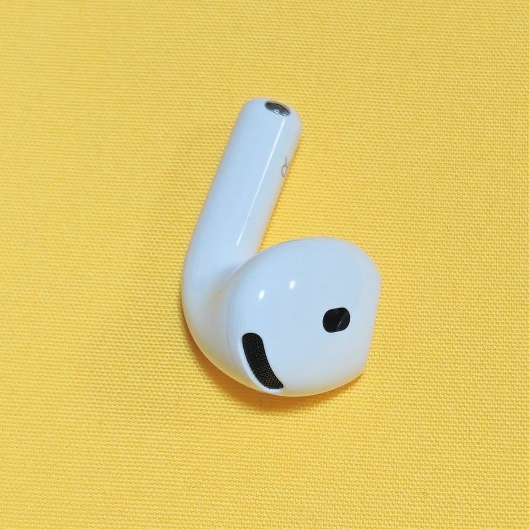 Apple - AirPods4 第四世代 右耳 ノイズキャンセリング A3055 Apple - AirPods4 第四世代 右耳 ノイズキャンセリング A3055