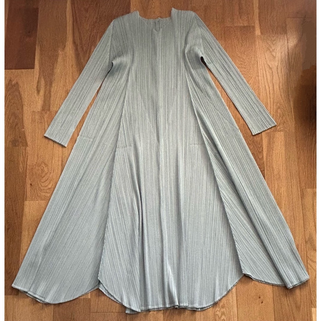 PLEATS PLEASE ISSEY MIYAKE - 極美品 PLEATS PLEASEプリーツ PLEATS PLEASE ISSEY MIYAKE - 極美品 PLEATS PLEASEプリーツ