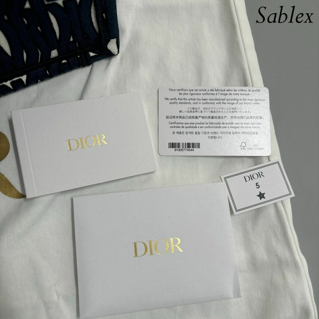 Christian Dior - 【新品未使用】クリスチャンディオール ブック Christian Dior - 【新品未使用】クリスチャンディオール ブック