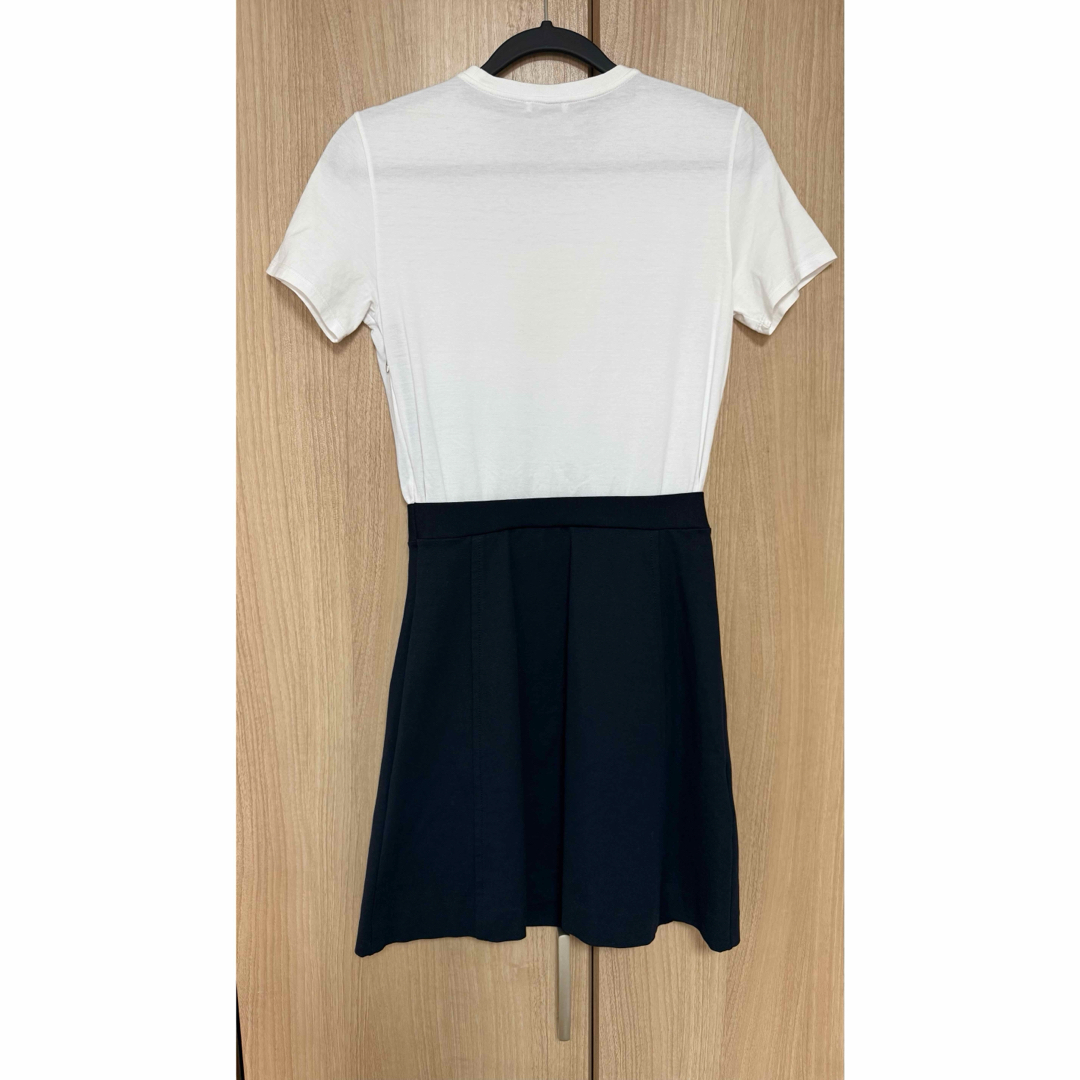 MIU MIU - 【極美品】miumiu 白Tシャツと黒スカートロング MIU MIU - 【極美品】miumiu 白Tシャツと黒スカートロング