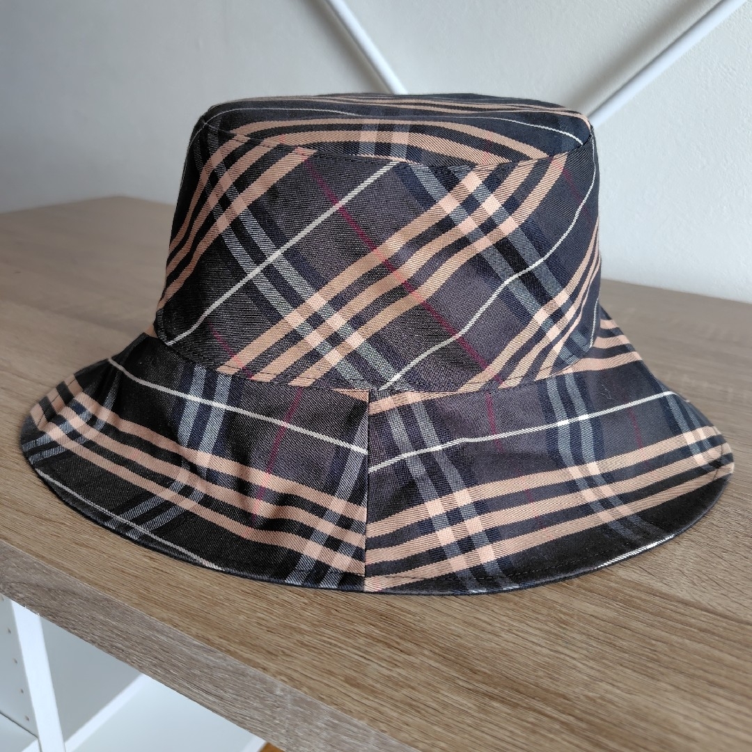 BURBERRY - BURBERRY リバーシブル バケットハットの通販 by BURBERRY - BURBERRY リバーシブル バケットハットの通販 by