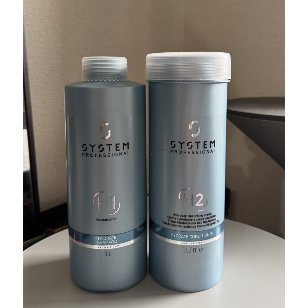 WELLA - ウエラ System ハイドレイト シャンプー WELLA - ウエラ System ハイドレイト シャンプー