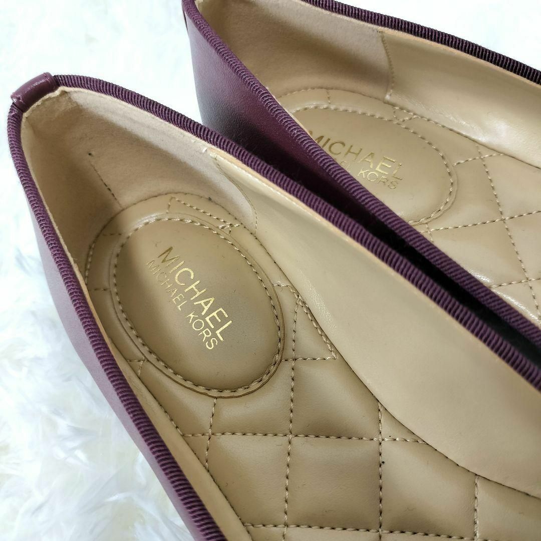 MICHAEL KORS - マイケルコース リボン ゴールドロゴ フラット MICHAEL KORS - マイケルコース リボン ゴールドロゴ フラット