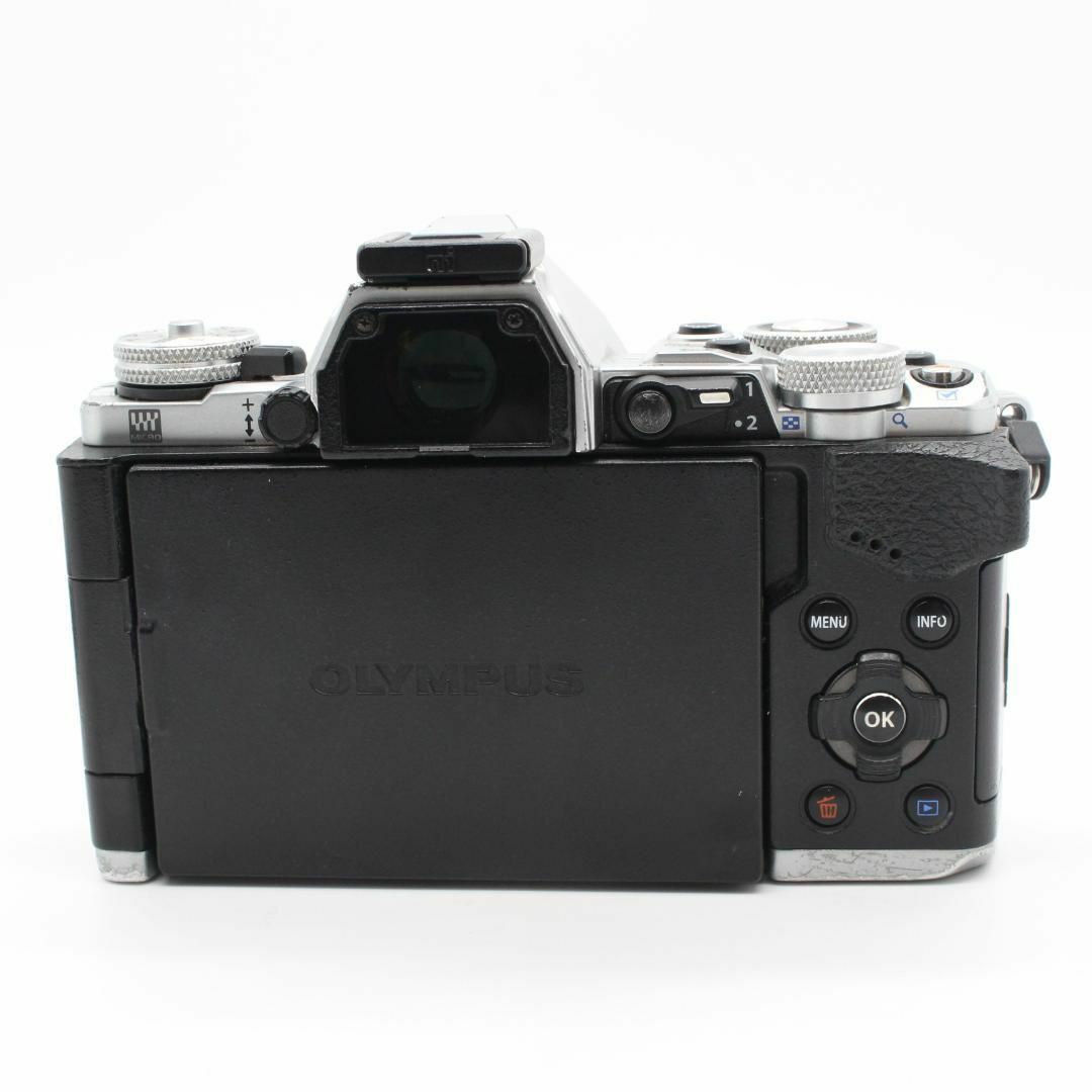 OLYMPUS OM-D E-M5 Mark II シルバー ショット数5533の通販 by OLYMPUS OM-D E-M5 Mark II シルバー ショット数5533の通販 by