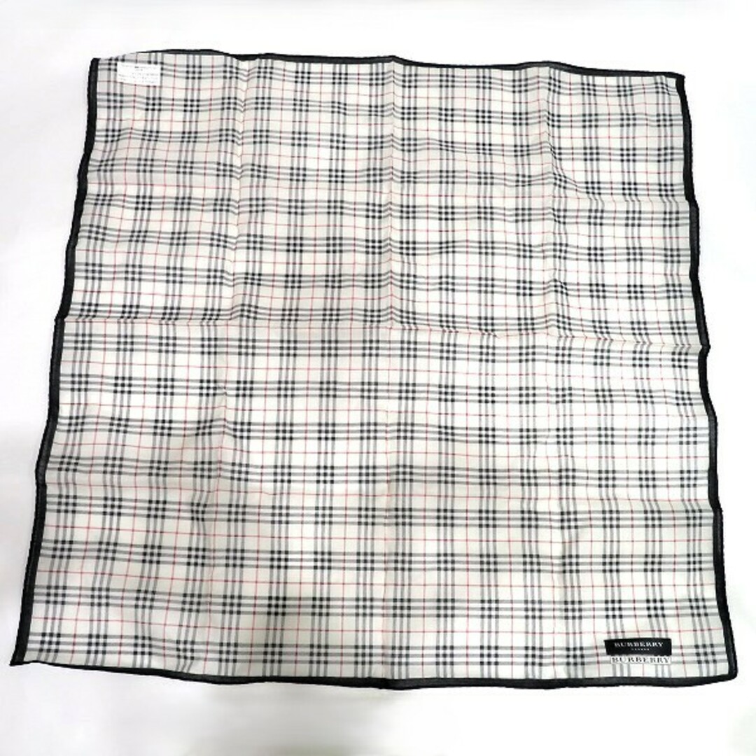 BURBERRY - バーバリー Burberry ノバチェック ポーチ&ハンカチ BURBERRY - バーバリー Burberry ノバチェック ポーチ&ハンカチ