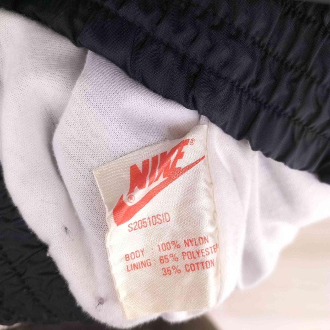 NIKE - NIKE(ナイキ) フロント刺繍ロゴ ナイロンジャケット NIKE - NIKE(ナイキ) フロント刺繍ロゴ ナイロンジャケット