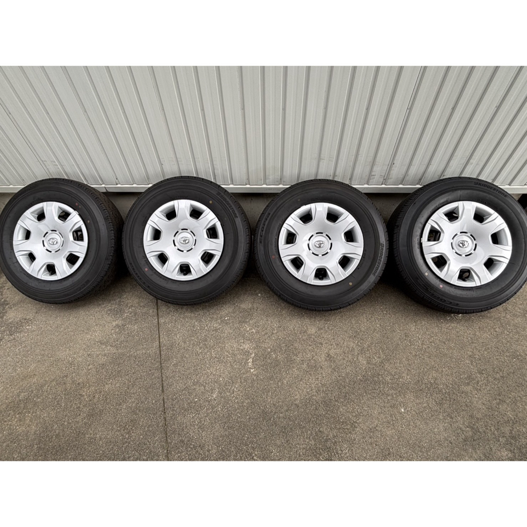 トヨタ - 送料込☆ 新車外し☆200系ハイエース☆純正ホイール トヨタ - 送料込☆ 新車外し☆200系ハイエース☆純正ホイール