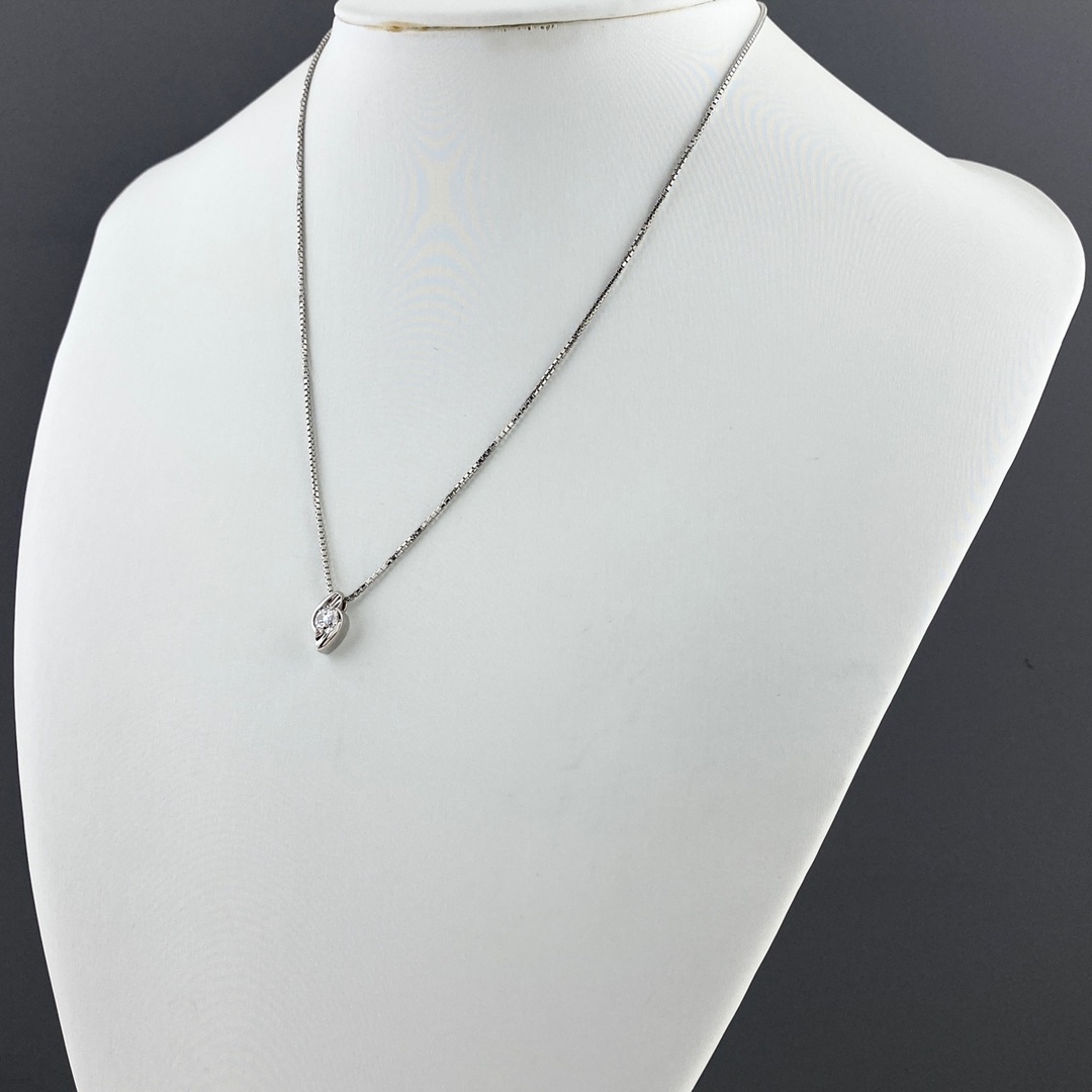 在庫一掃】 ダイヤモンド デザインネックレス Pt900 【中古】の 在庫一掃】 ダイヤモンド デザインネックレス Pt900 【中古】の