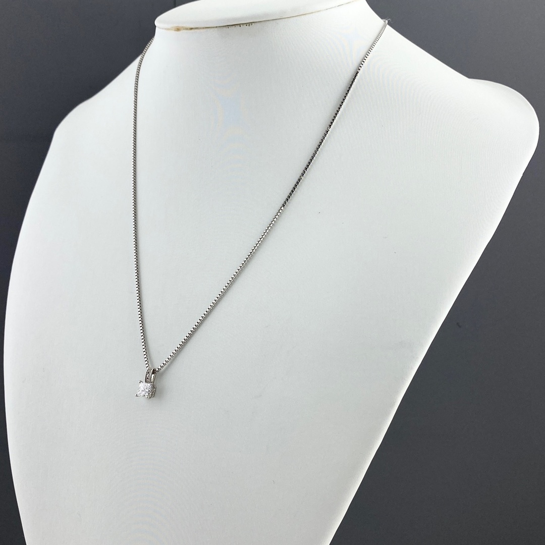 在庫一掃】 ダイヤモンド デザインネックレス Pt900 【中古】の 在庫一掃】 ダイヤモンド デザインネックレス Pt900 【中古】の